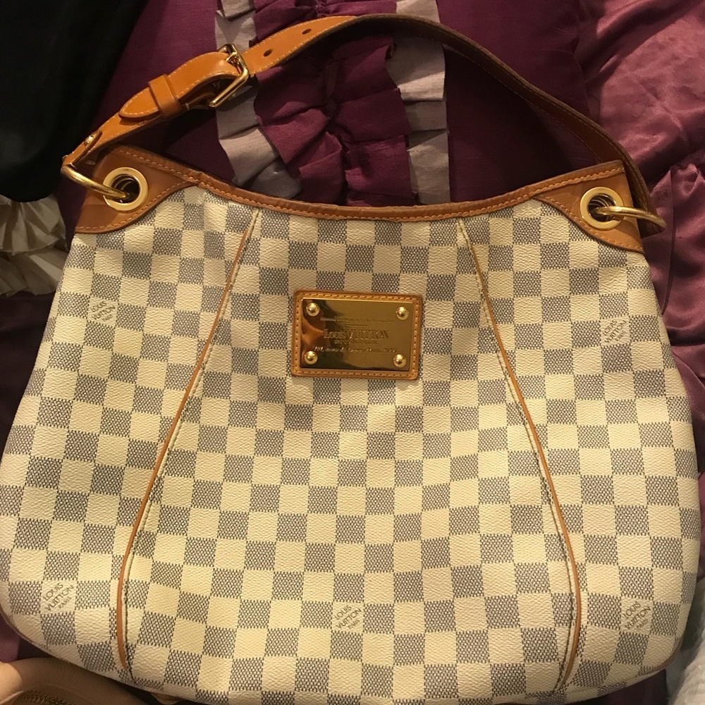 15 auth Designer bags lot available!Check them out - Picture 7 of 8